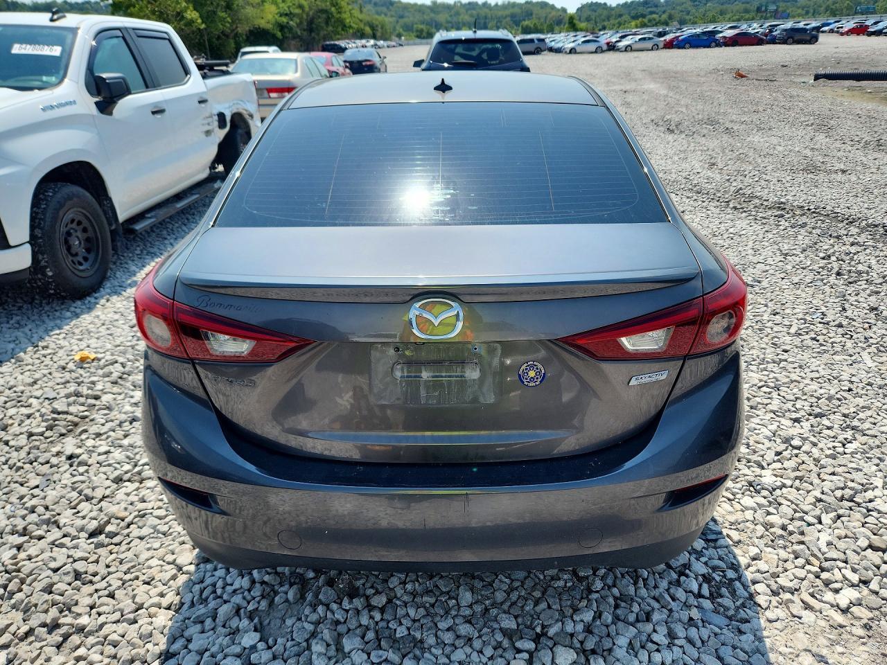 2017 Mazda 3 Grand Touring - Image 6