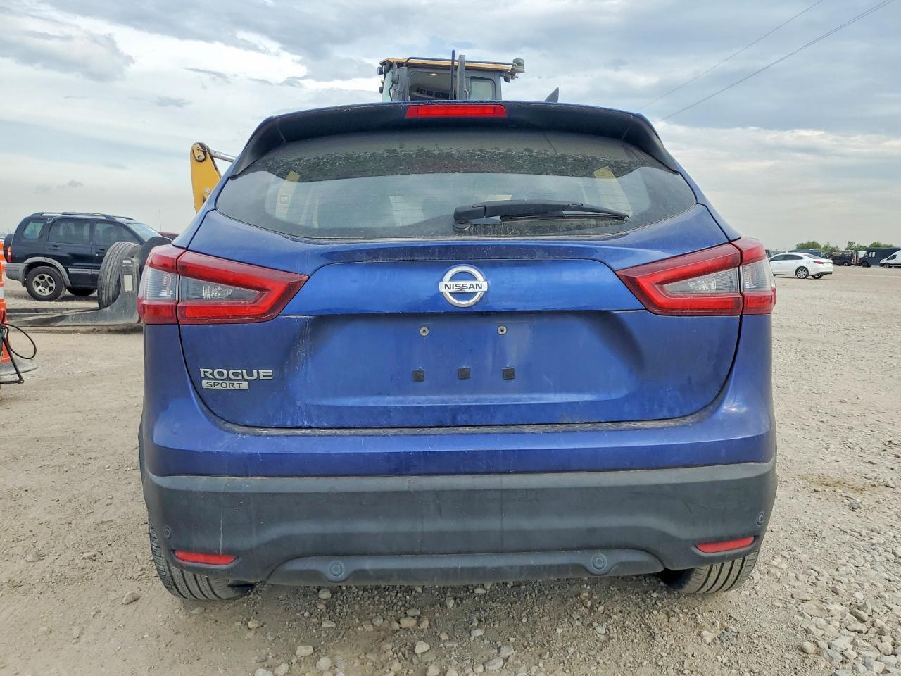 2021 Nissan Rogue Sport S - Фото 6