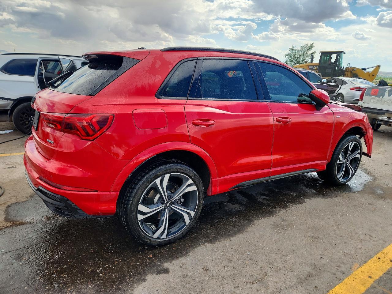 2024 Audi Q3 Premium Plus S Line 45 - Фото 3
