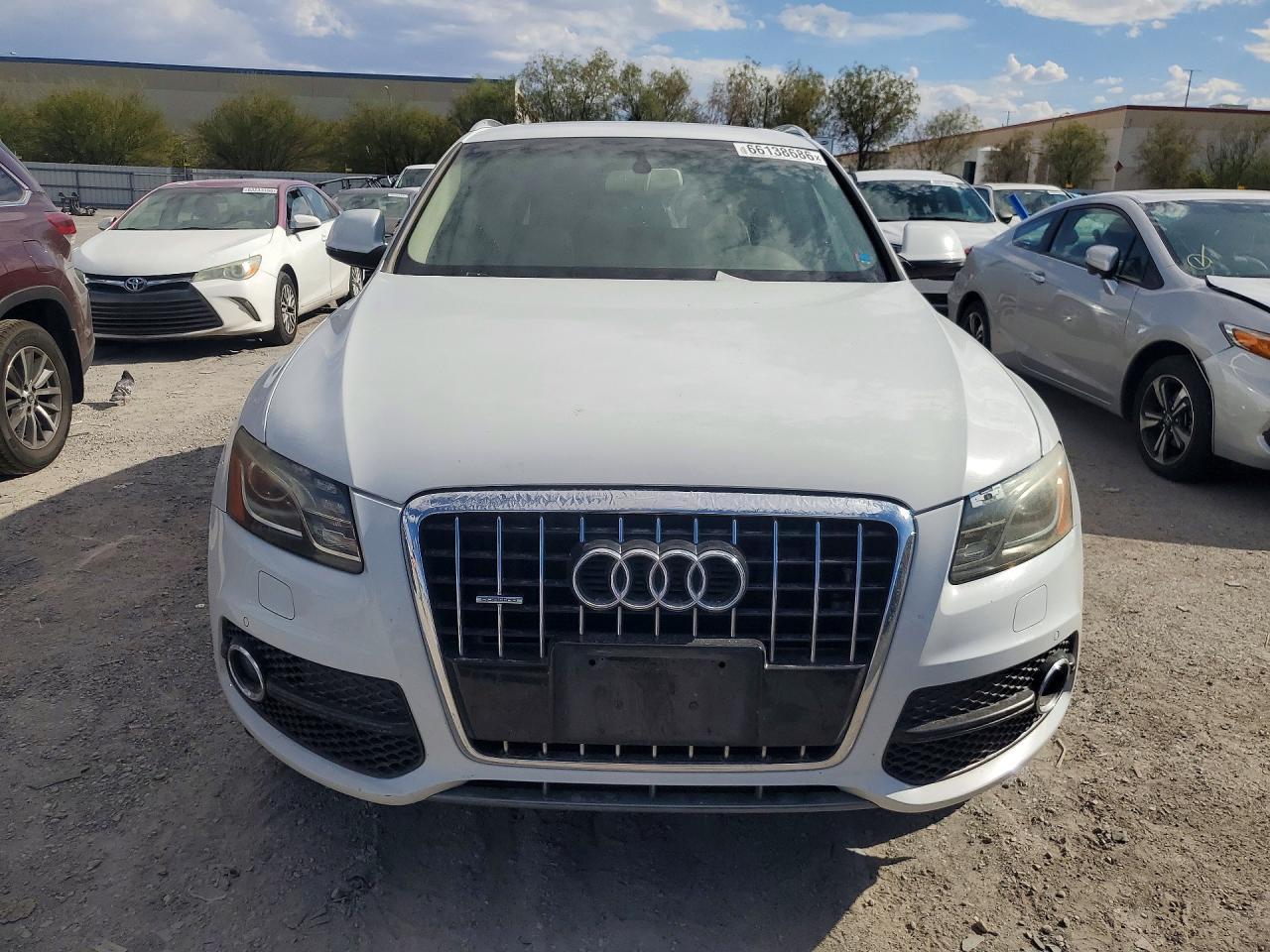 2012 Audi Q5 Premium Plus - Image 5