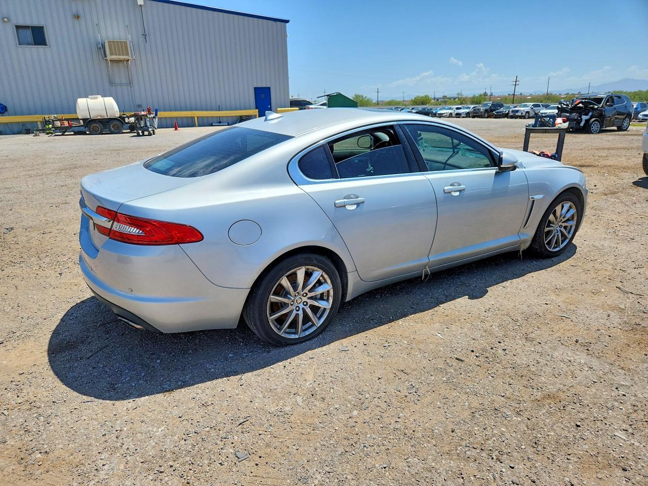 2013 Jaguar Xf - Фото 3