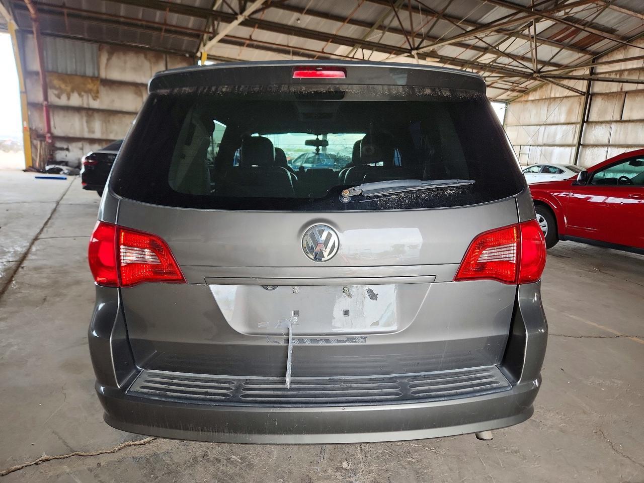 2010 Volkswagen Routan Se - Фото 6