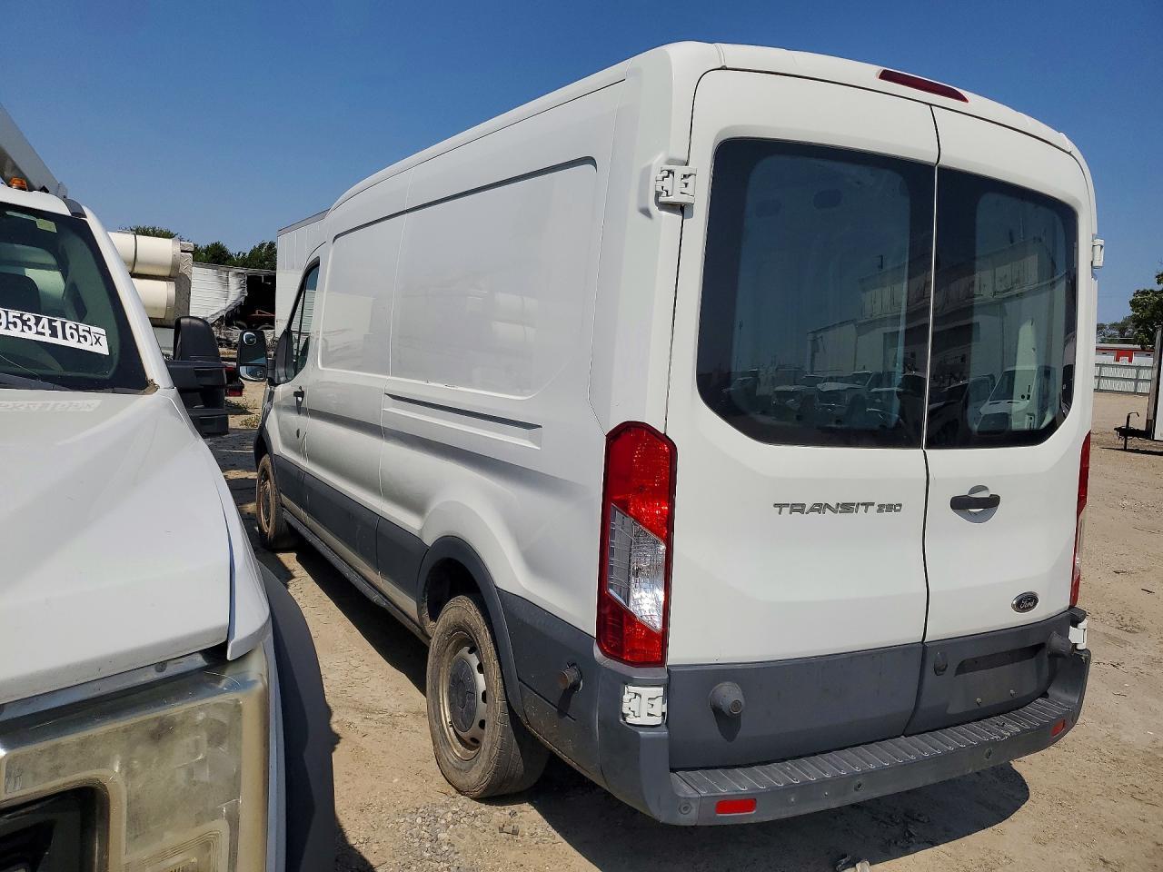 2017 Ford Transit T-250 - Фото 2