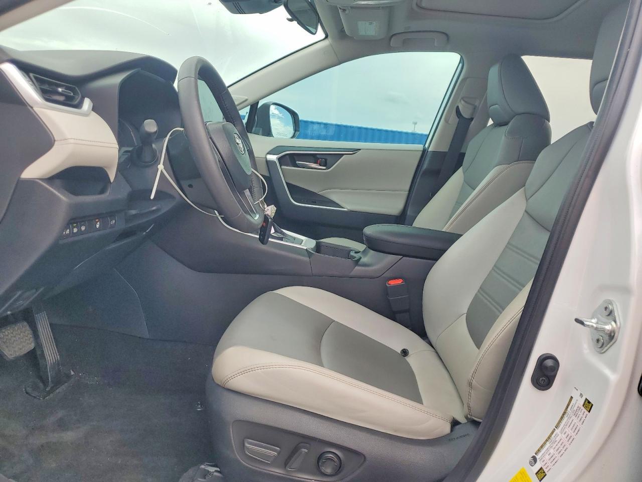 2023 Toyota Rav4 Xle Premium - Фото 7