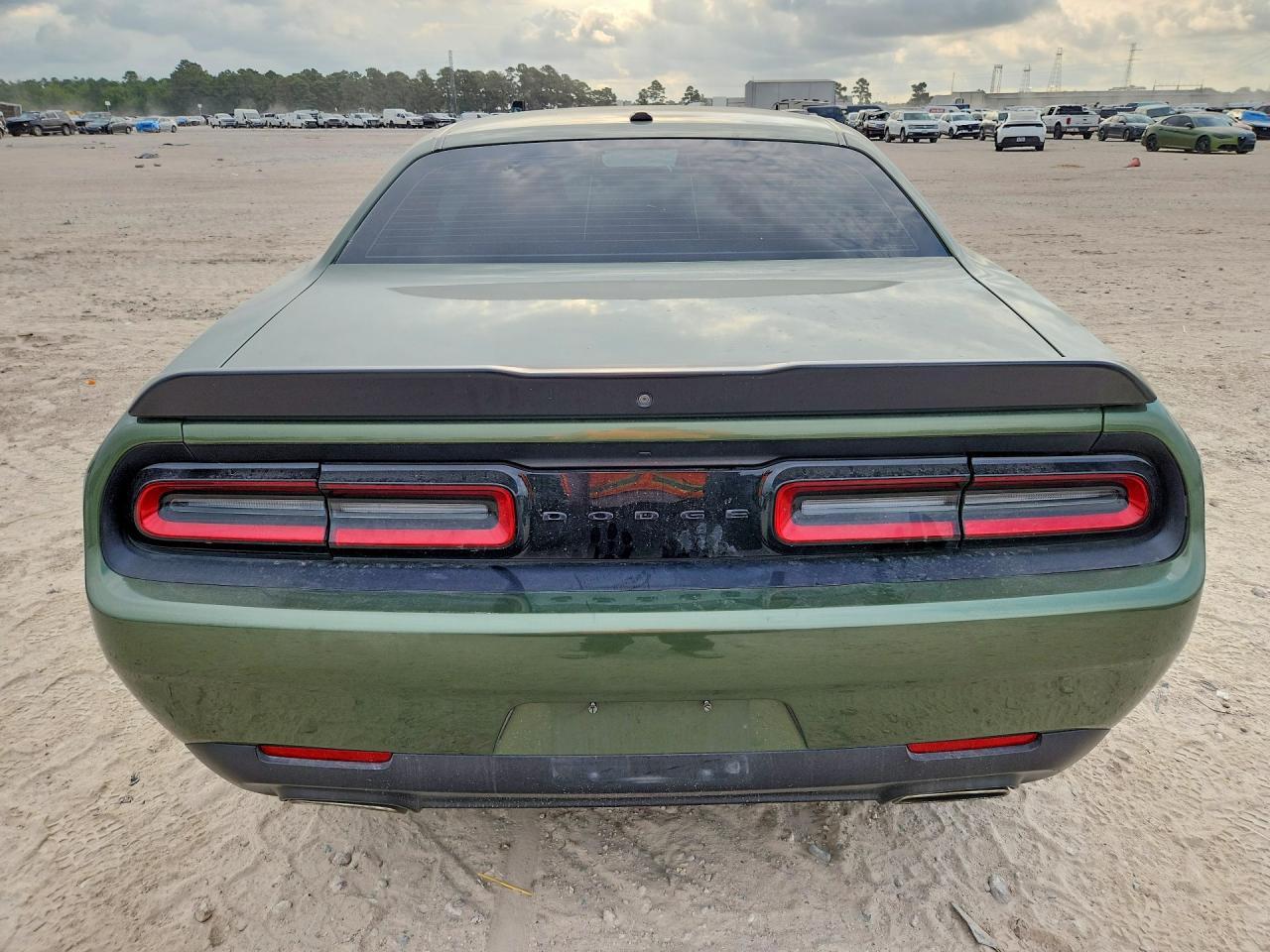 2022 Dodge Challenger Sxt - Фото 6