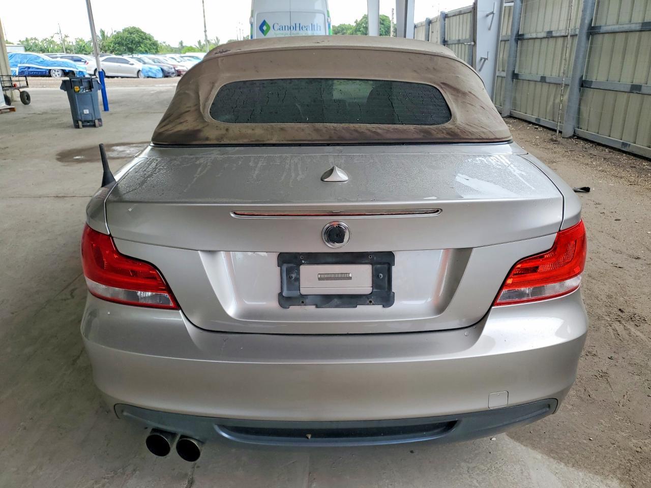 2010 BMW 135 I - Image 6