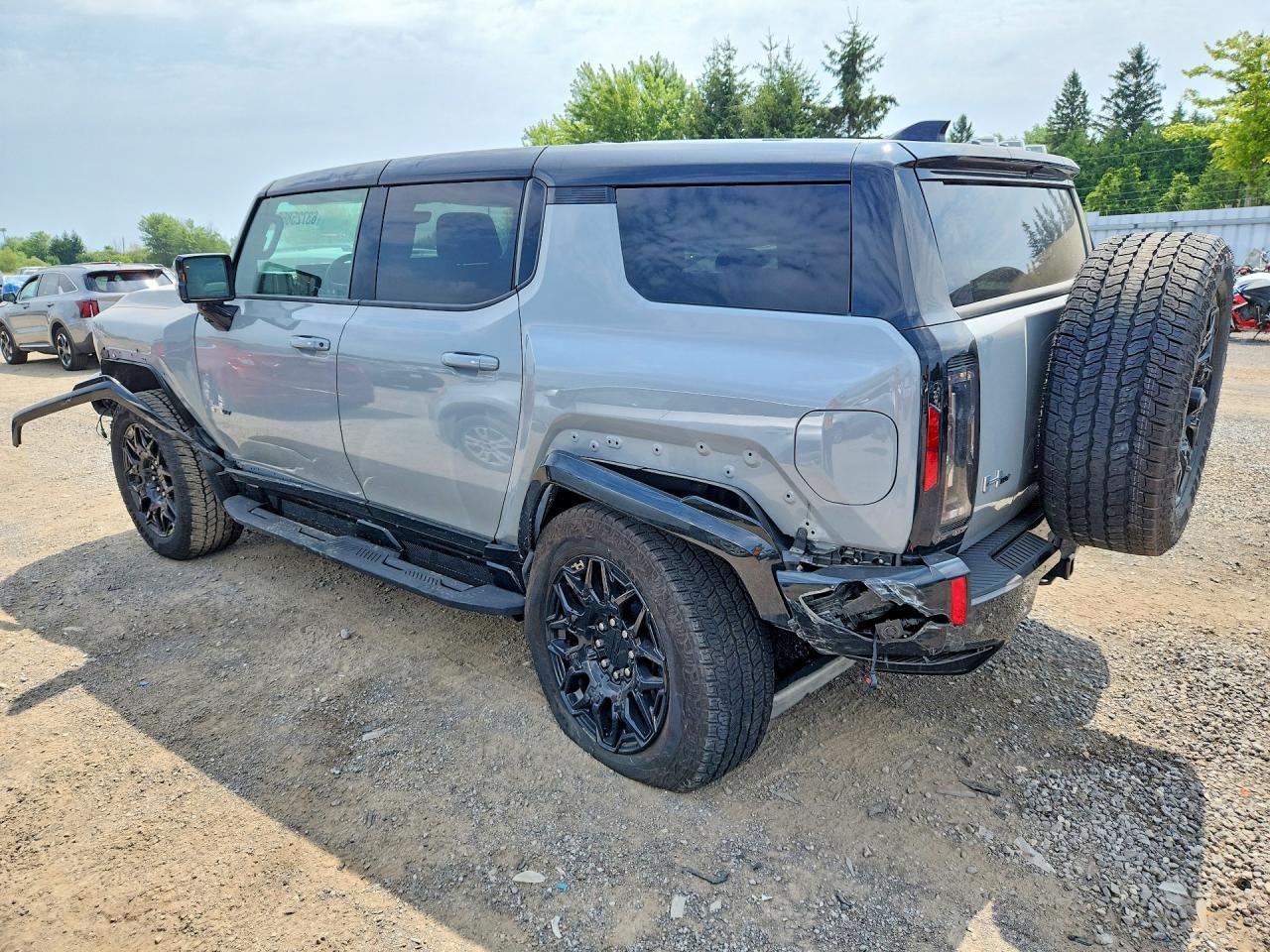 2025 GMC Hummer Suv 2X - Фото 2