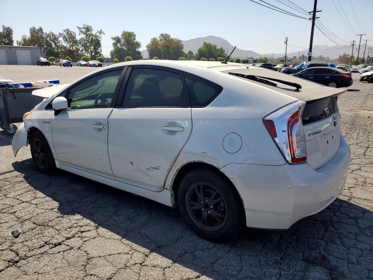 2015 Toyota Prius Two - Image 2