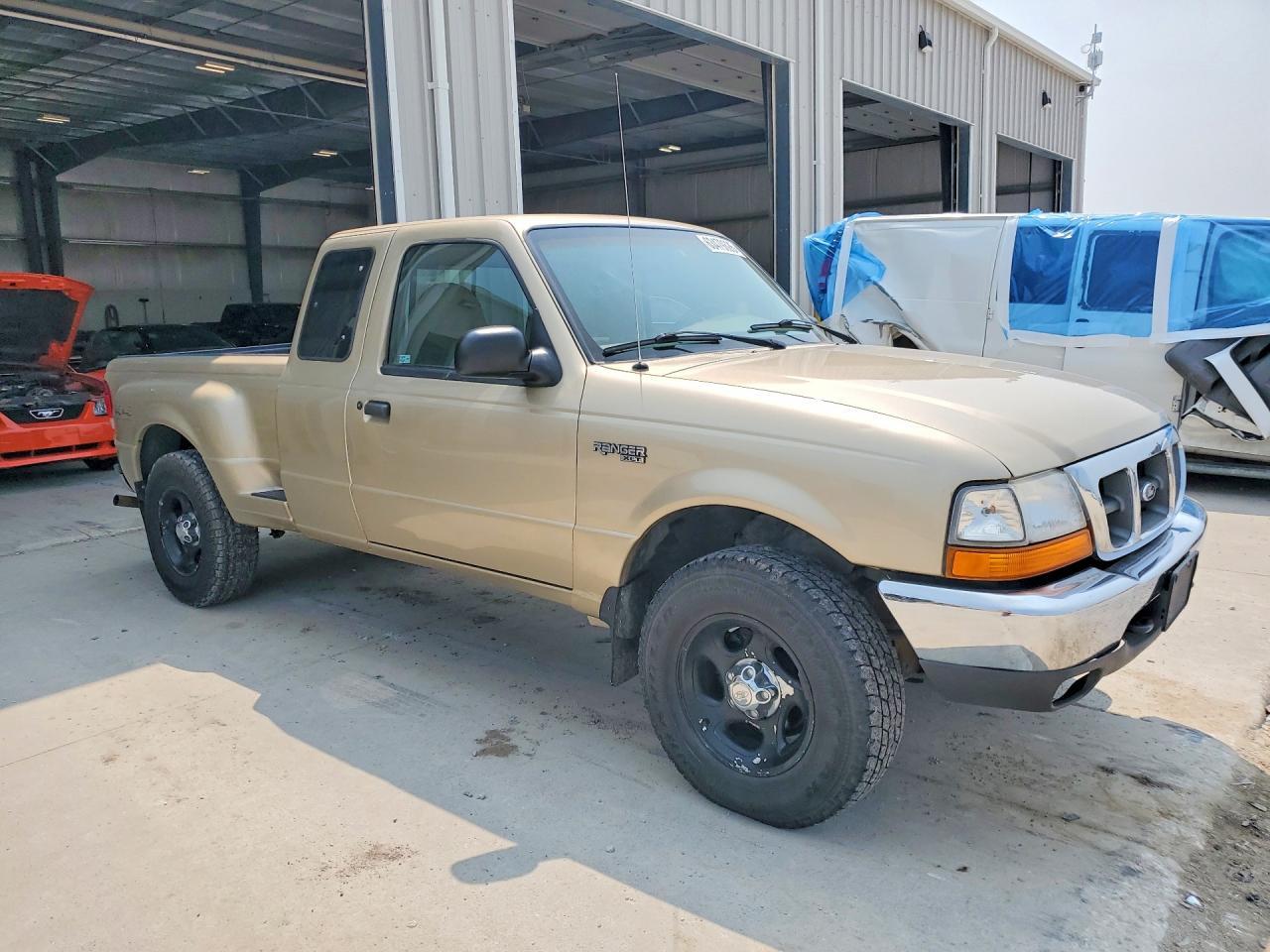2000 Ford Ranger Super Cab - Image 4