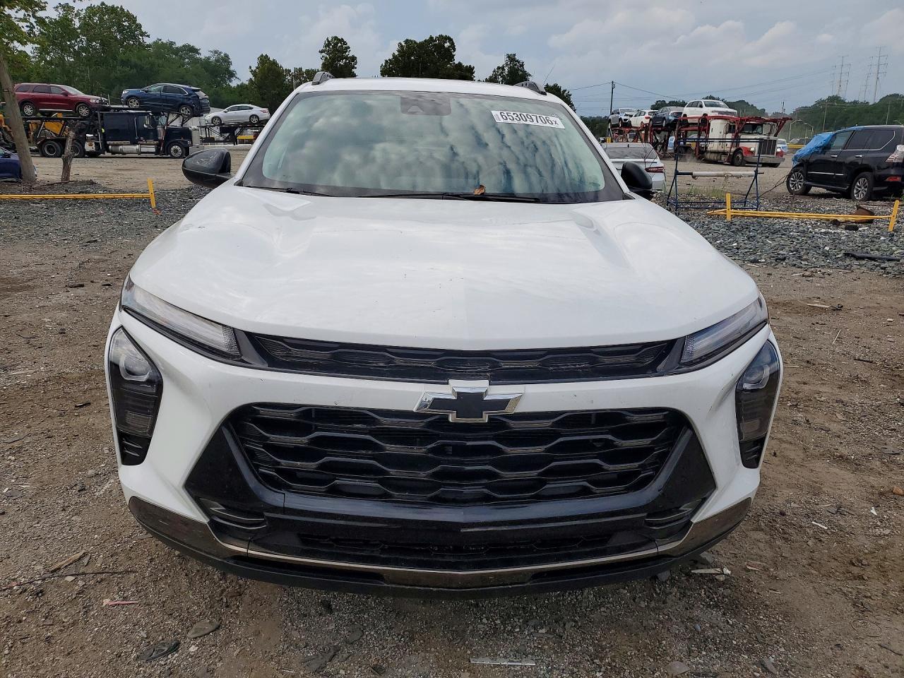 2024 Chevrolet Trax Activ - Image 5