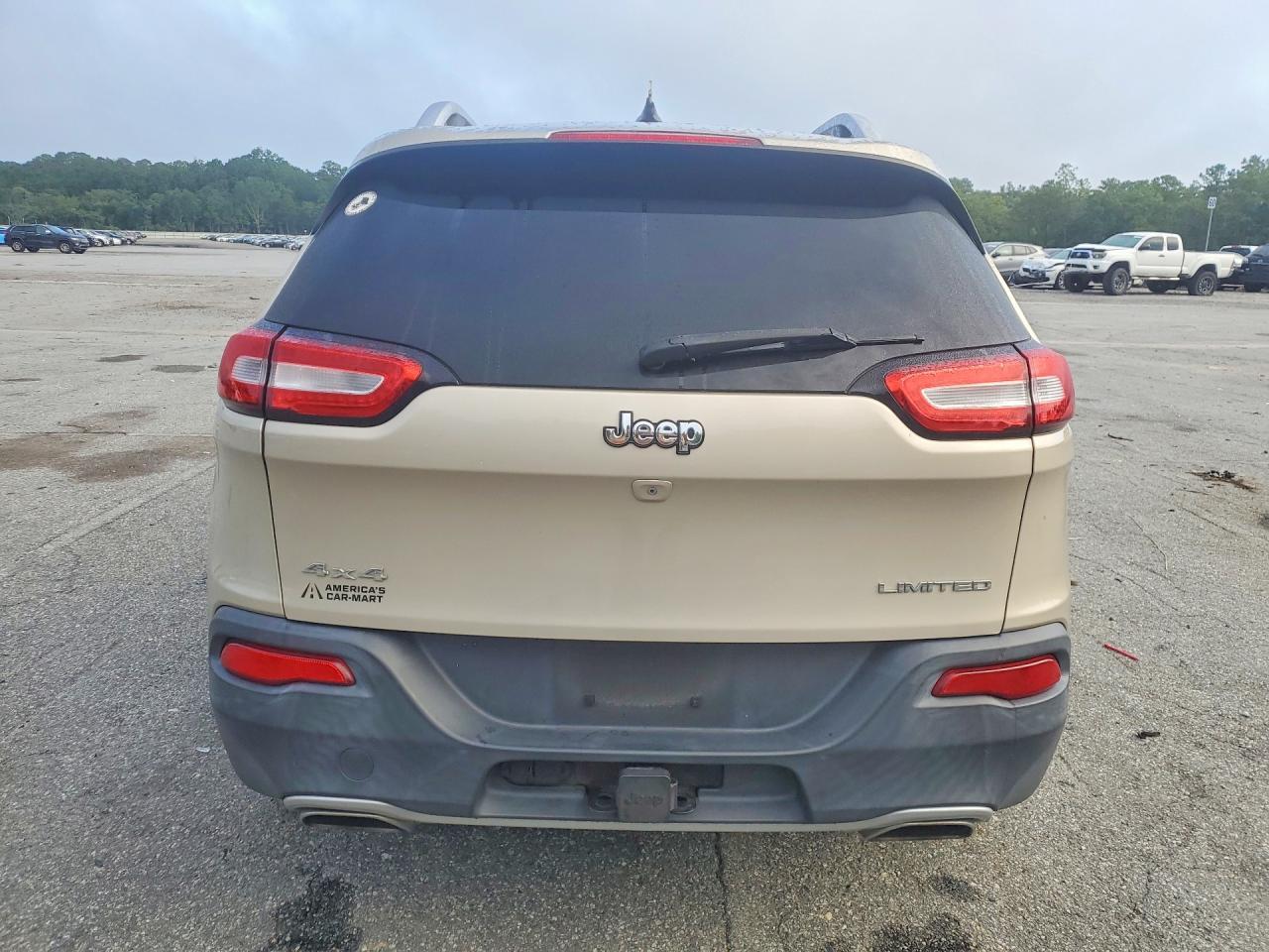 2015 Jeep Cherokee Limited - Image 6
