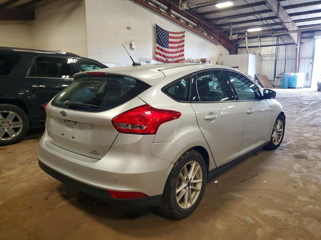 2015 Ford Focus Se - Image 3
