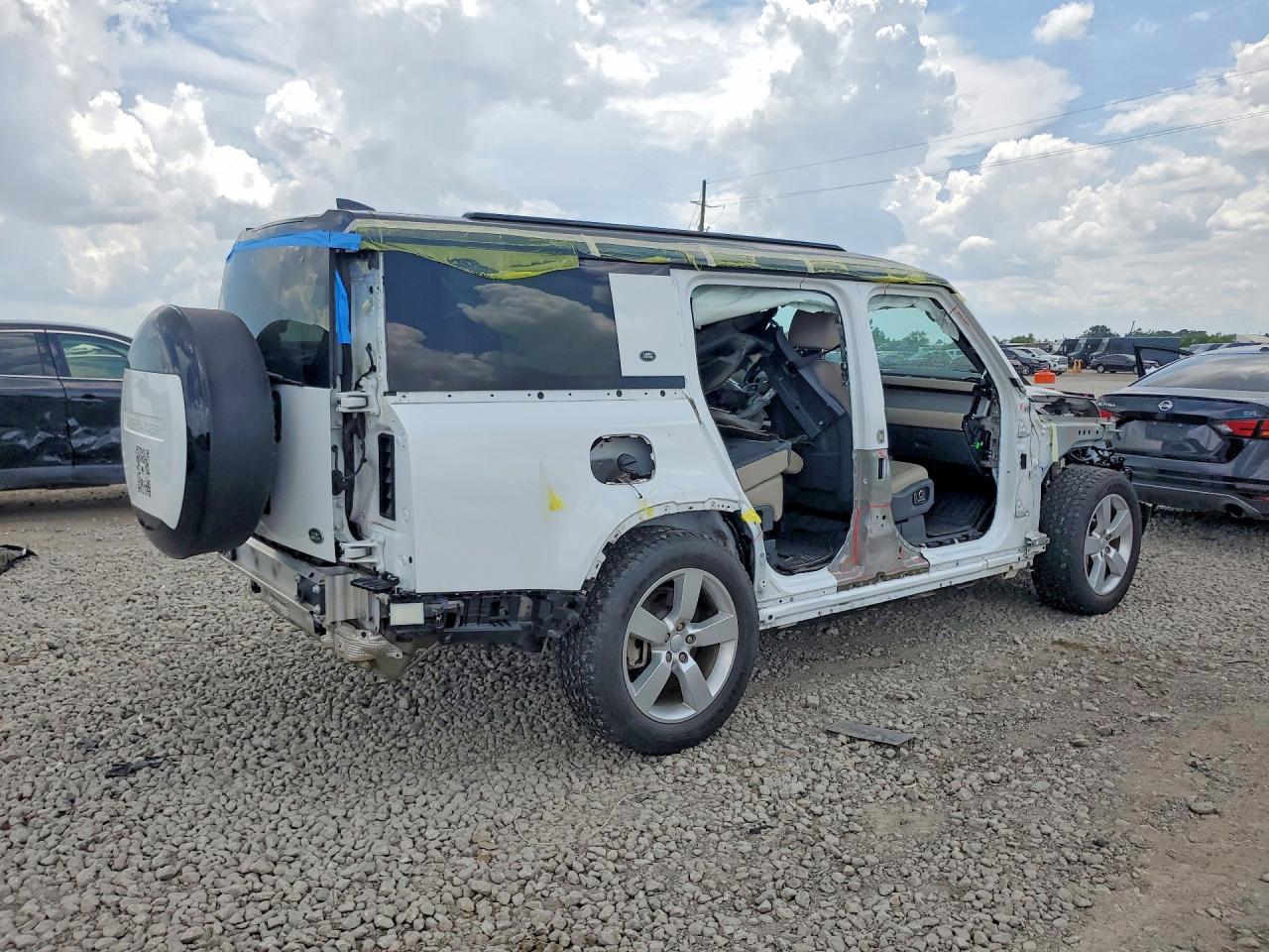 2023 Land Rover Defender 130 Se - Фото 3