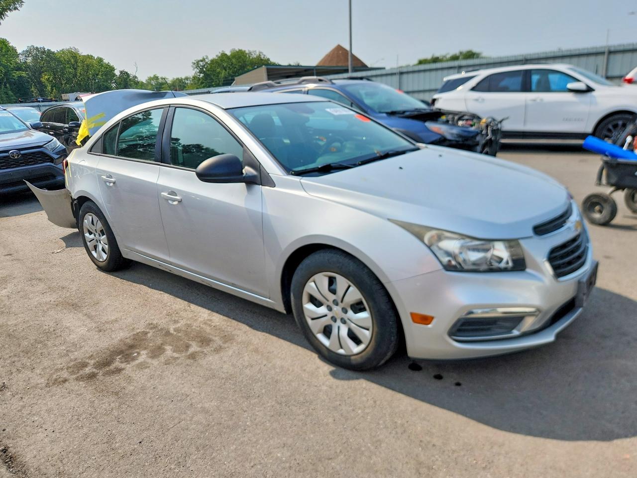 2015 Chevrolet Cruze Ls - Фото 4