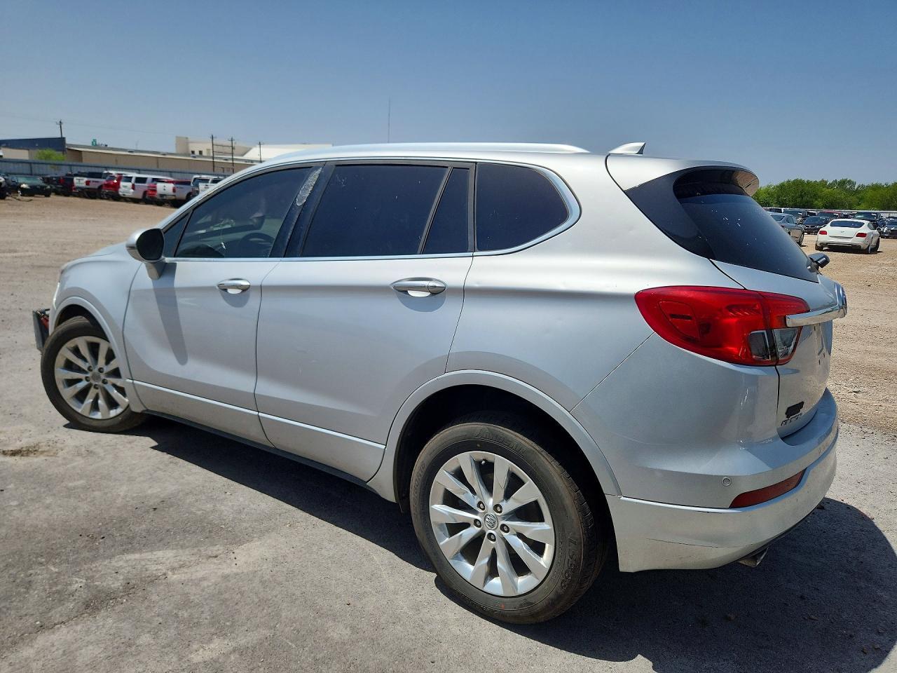 2017 Buick Envision Essence - Фото 2