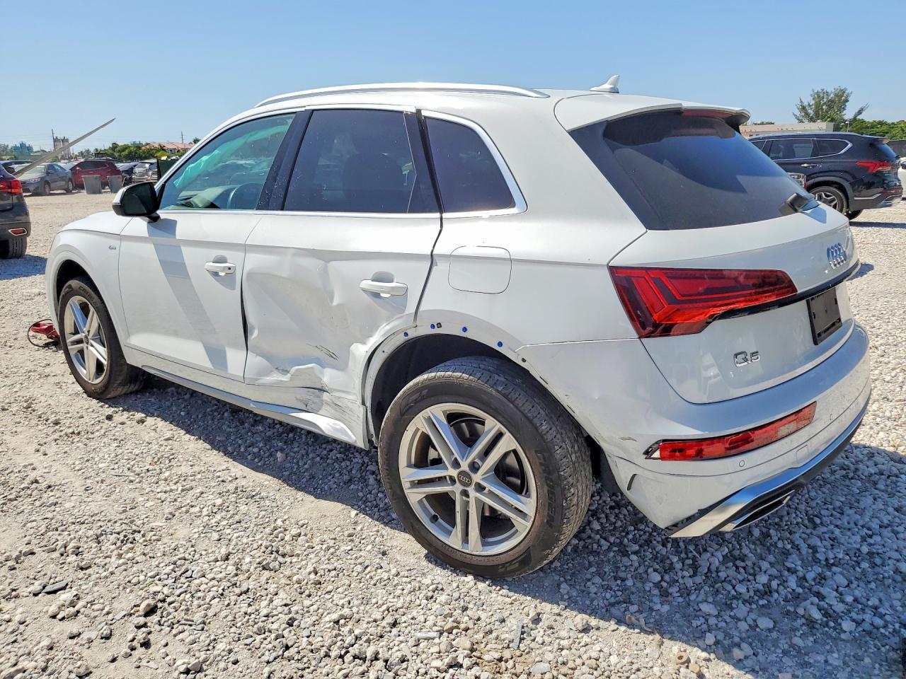 2024 Audi Q5 E Premium Plus 55 - Фото 2