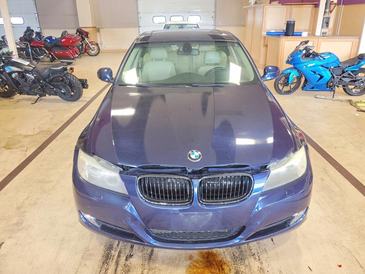 2011 BMW 328 Xi Sulev - Image 5