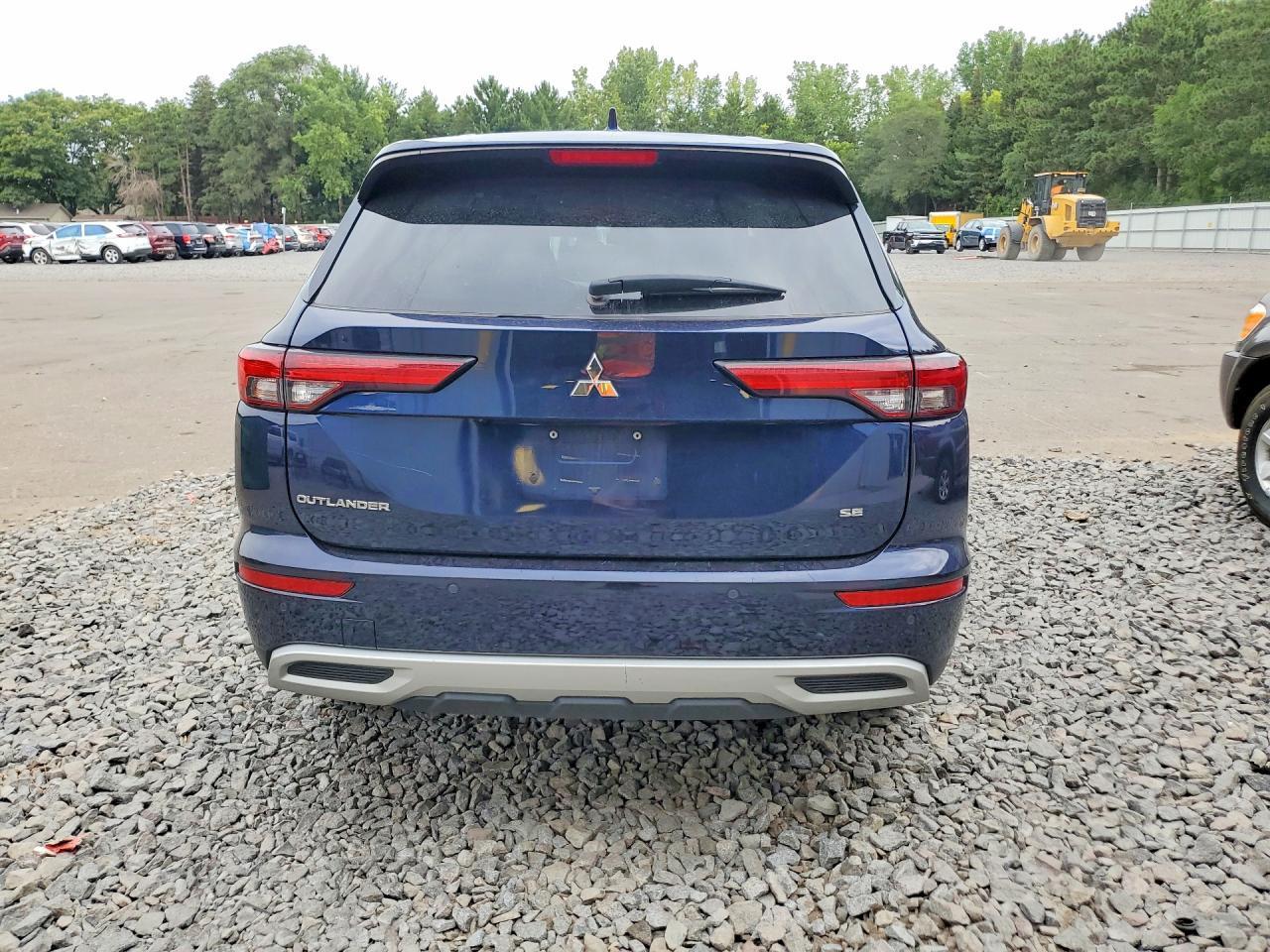2023 Mitsubishi Outlander Se - Фото 6