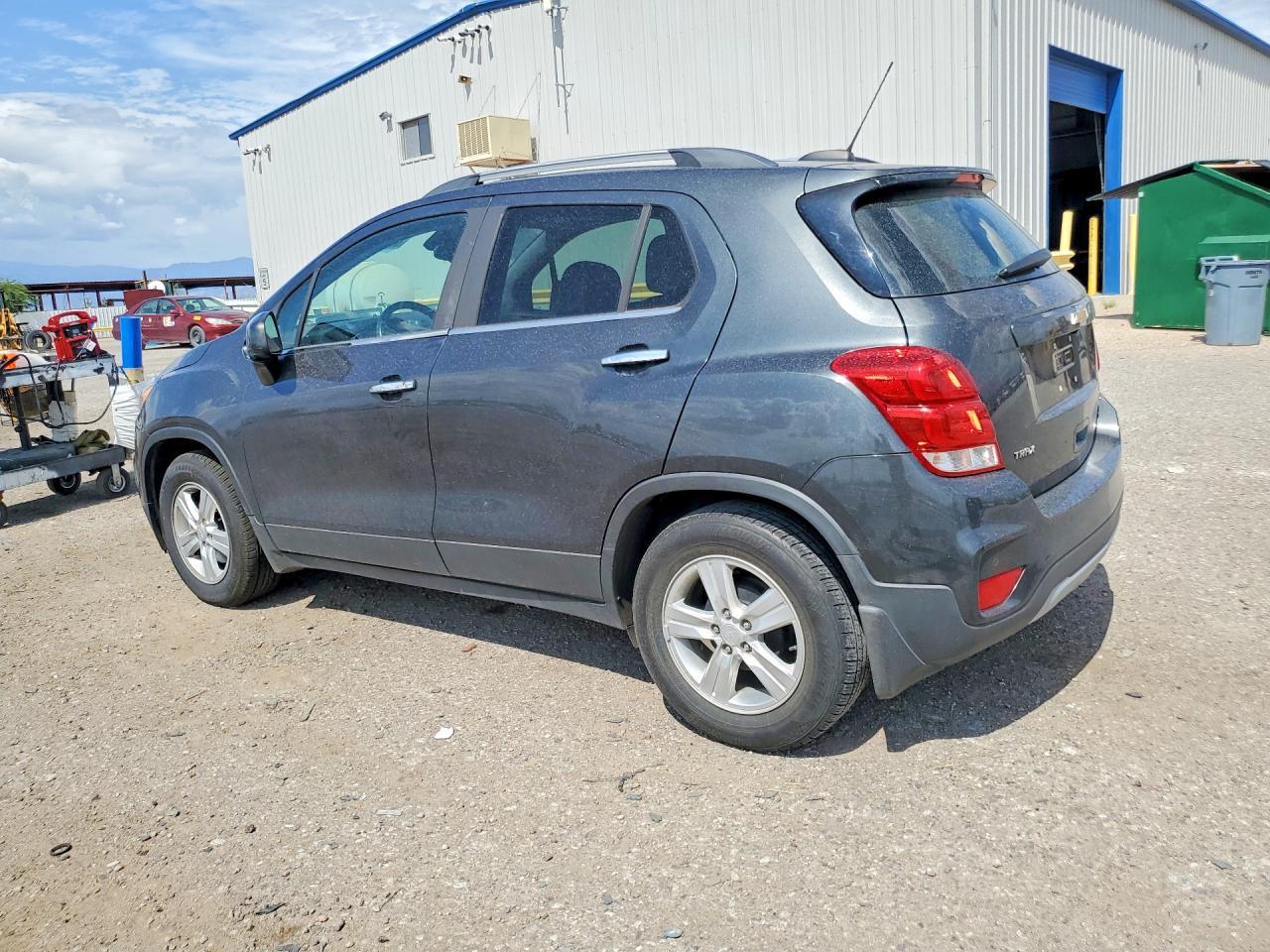 2019 Chevrolet Trax 1Lt - Image 2