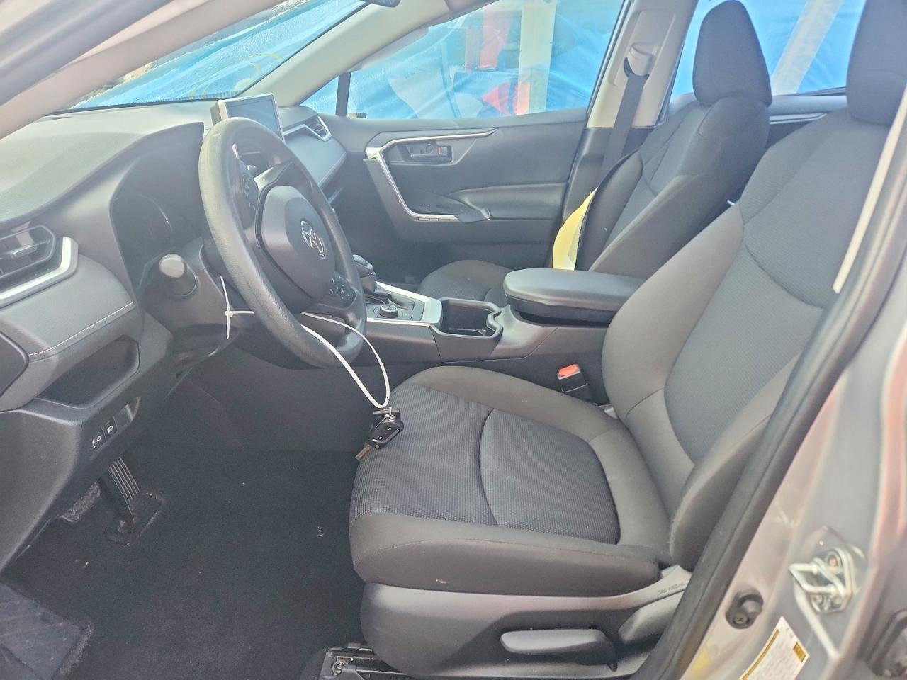 2025 Toyota Rav4 Le - Фото 7