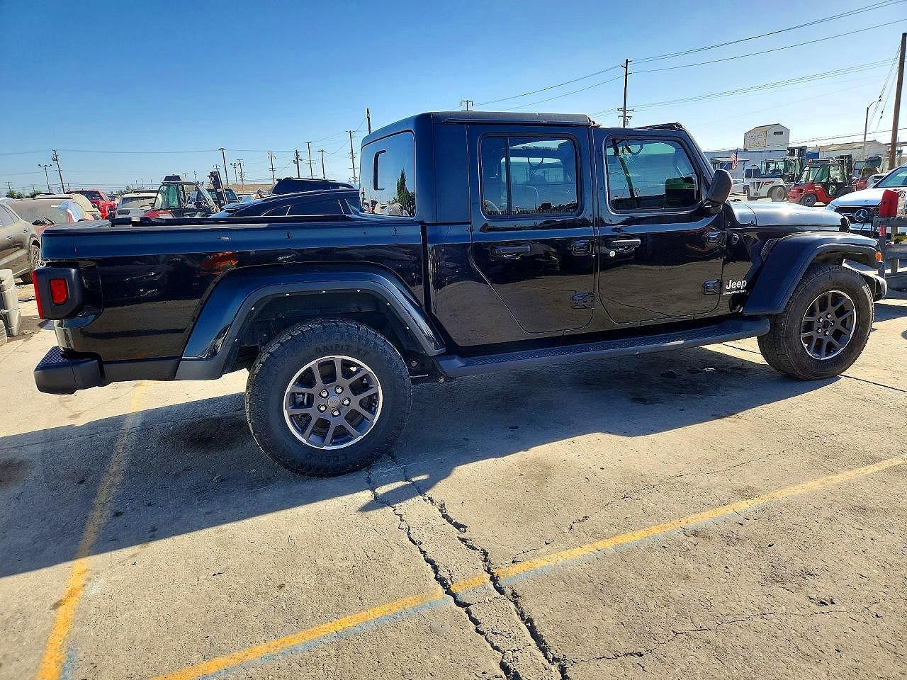 2023 Jeep Gladiator Overland - Фото 3