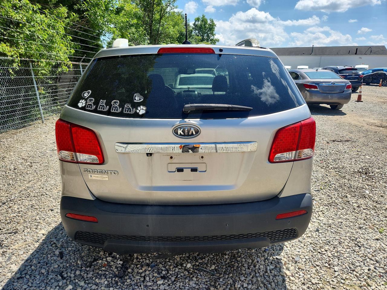2012 Kia Sorento Lx - Image 6