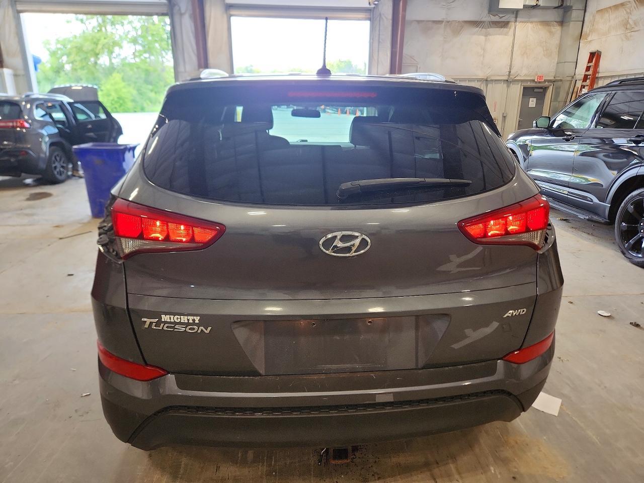 2016 Hyundai Tucson Se - Image 6
