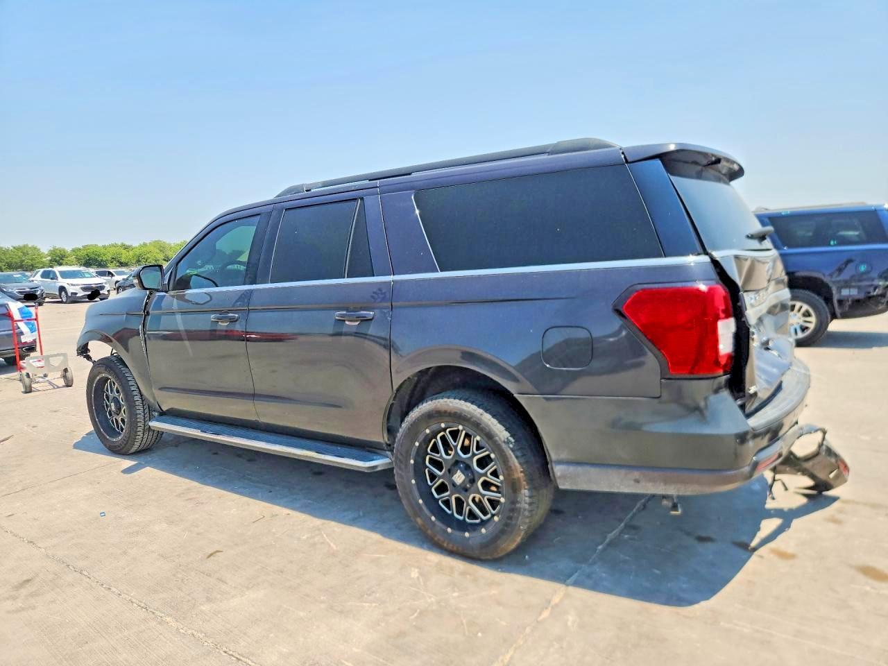 2023 Ford Expedition Max Xlt - Фото 2