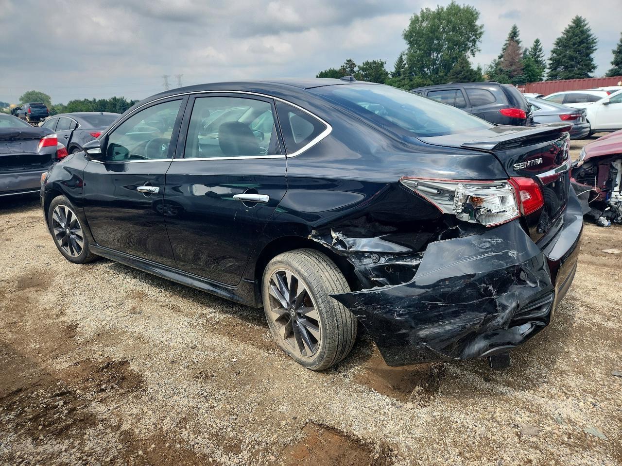2016 Nissan Sentra Sr - Фото 2