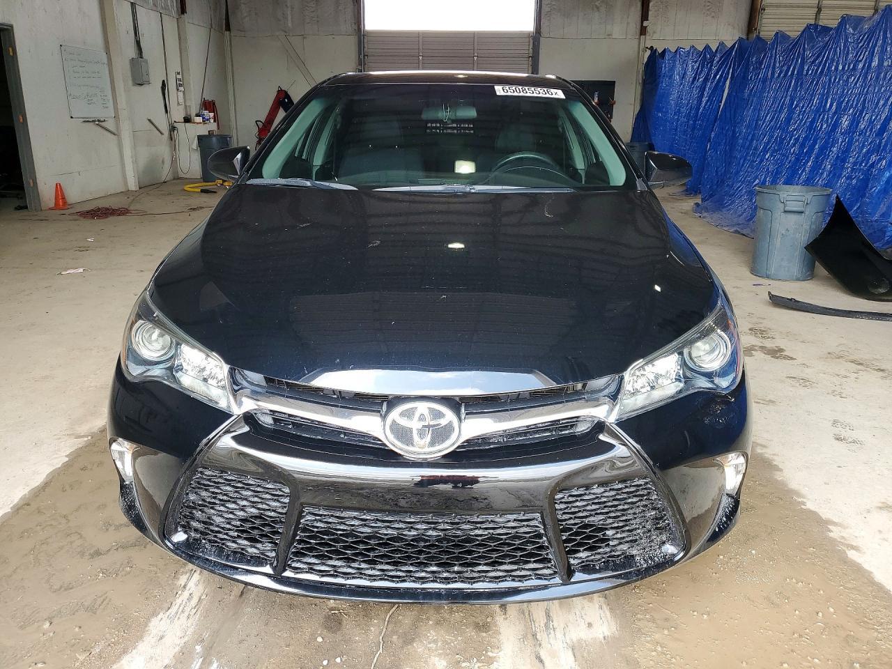 2015 Toyota Camry Se - Image 5