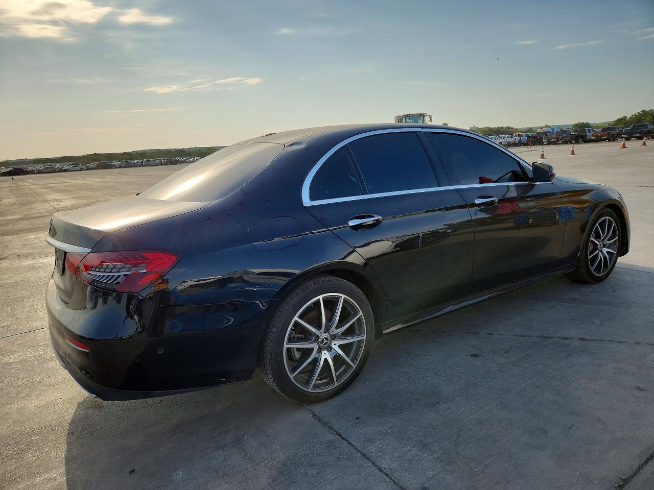 2022 Mercedes-Benz E 350 - Image 3