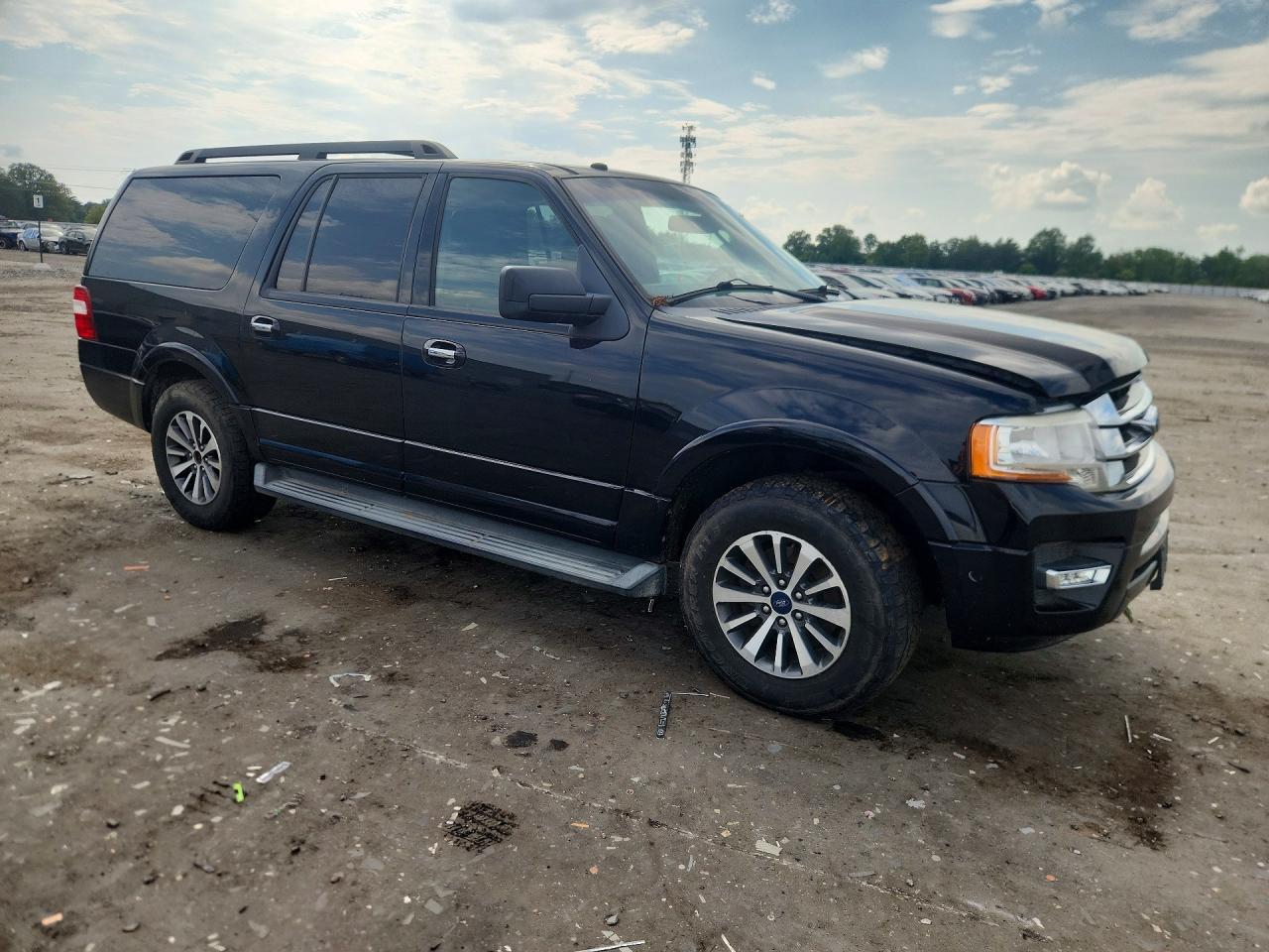 2017 Ford Expedition El Xlt - Image 4