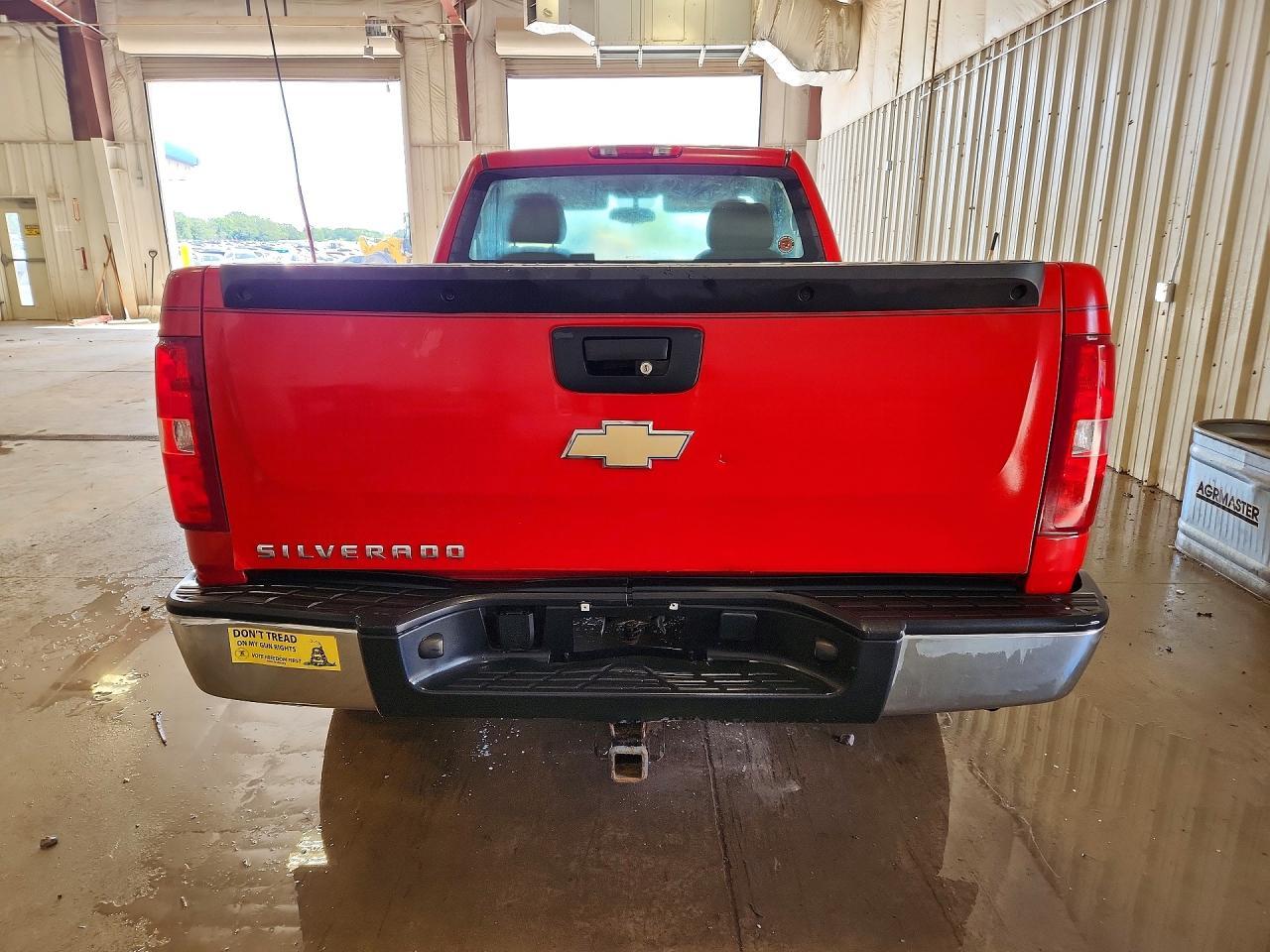 2009 Chevrolet Silverado C1500 - Image 6