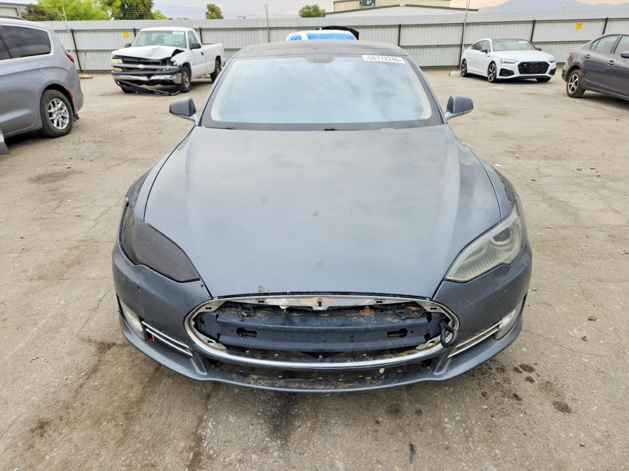 2013 Tesla Model S - Image 5