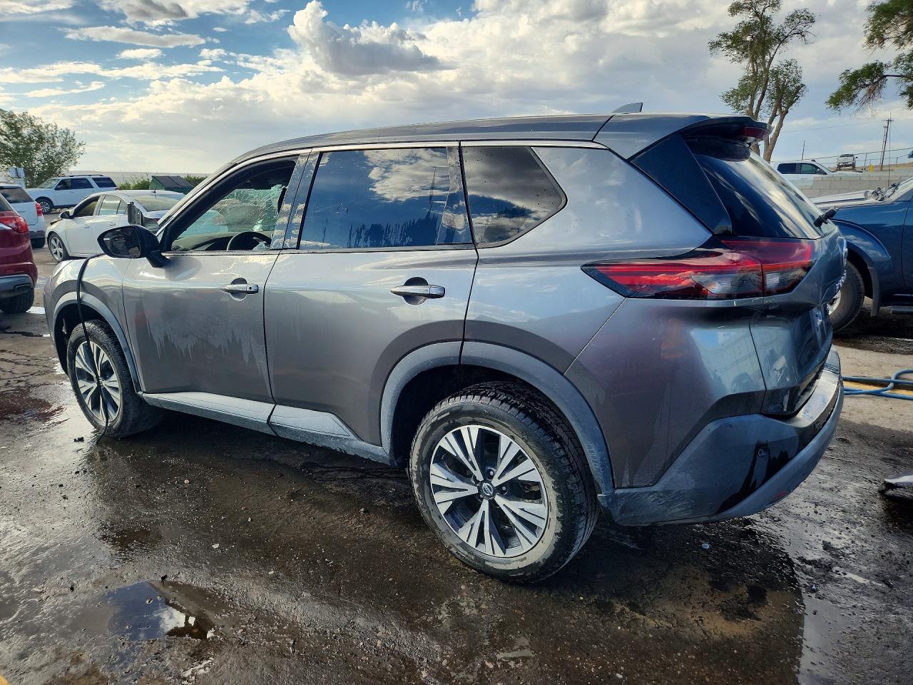 2021 Nissan Rogue Sv - Фото 2