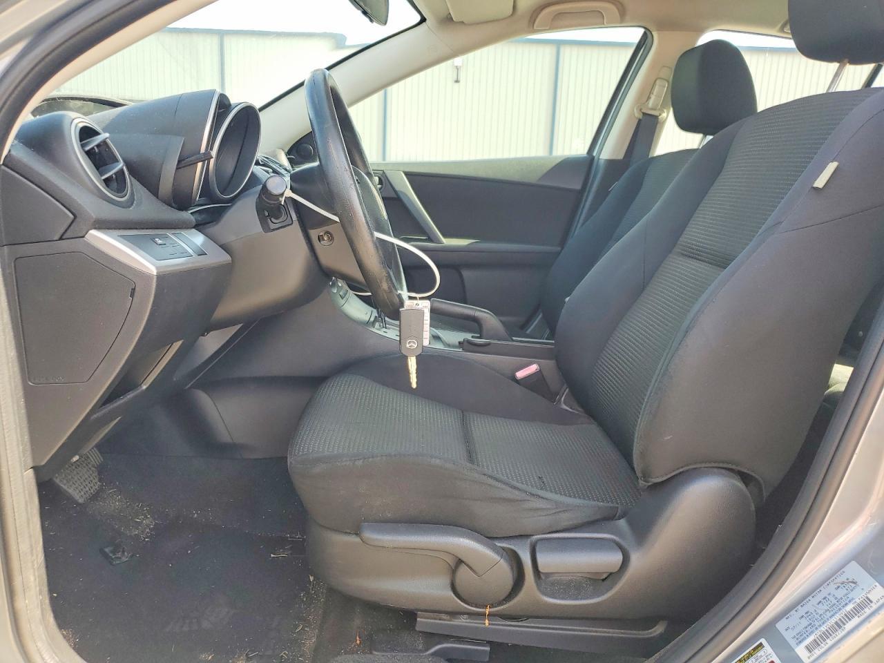 2012 Mazda 3 I - Image 7