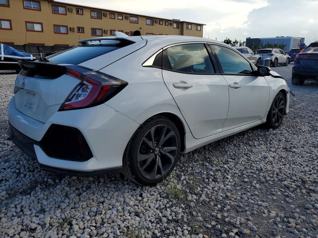 2018 Honda Civic Ex - Image 3