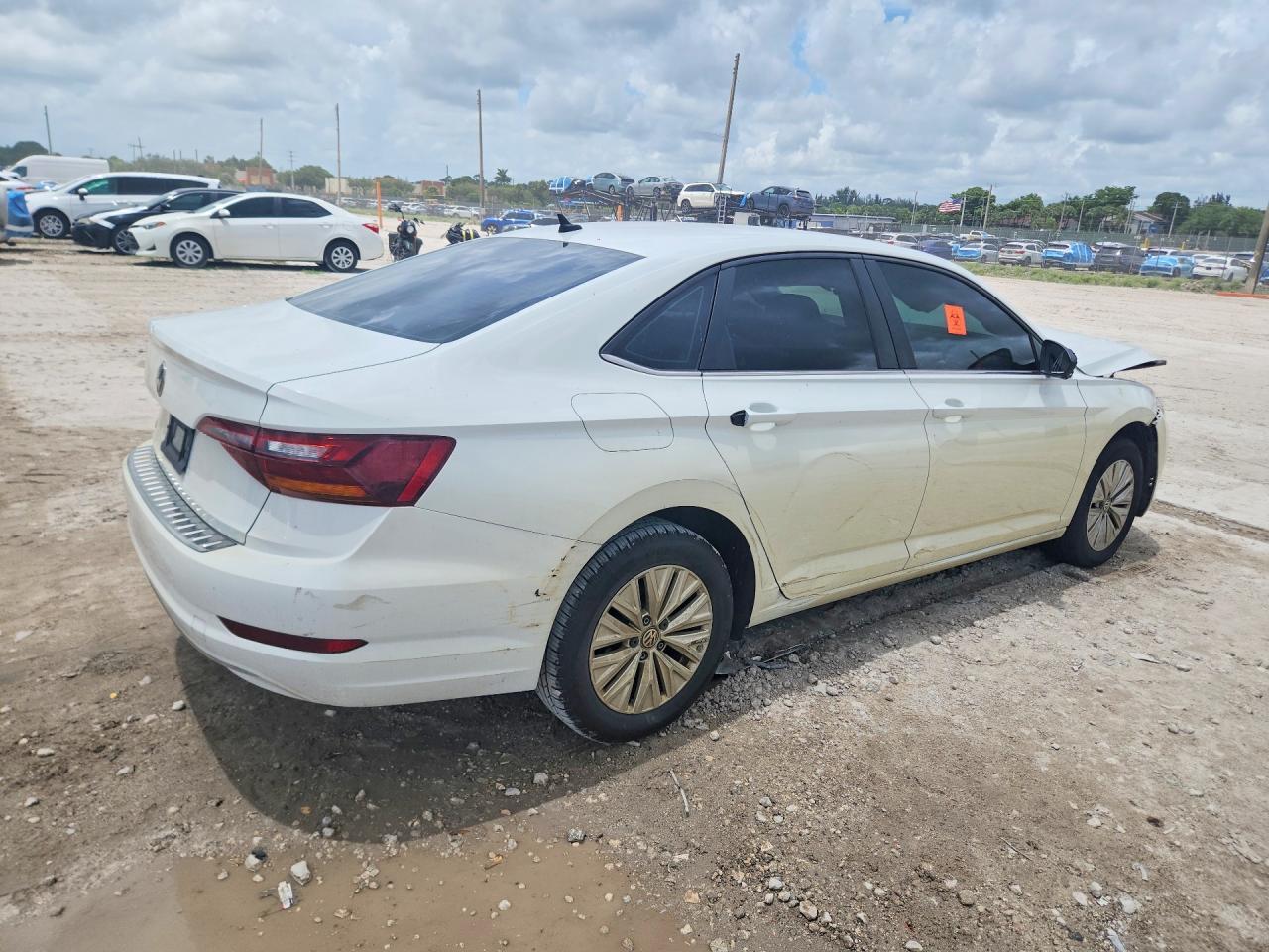 2019 Volkswagen Jetta S - Фото 3