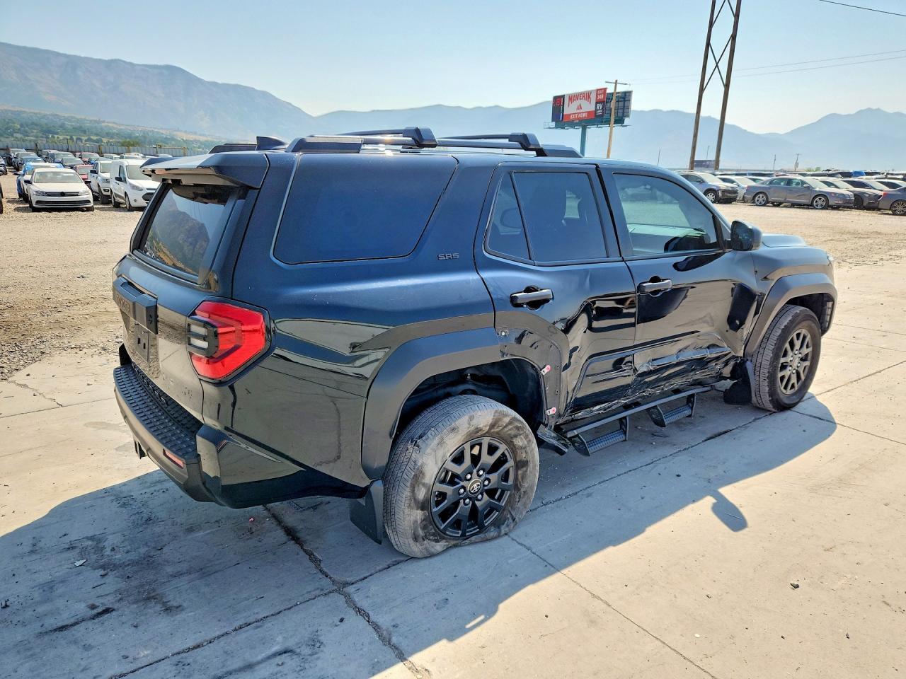 2025 Toyota 4Runner Sr5 - Image 3