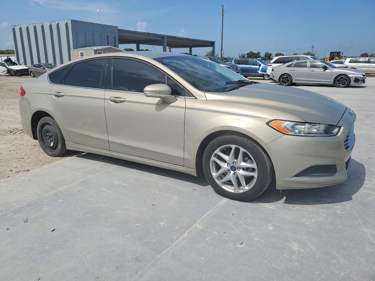 2015 Ford Fusion Se - Фото 4