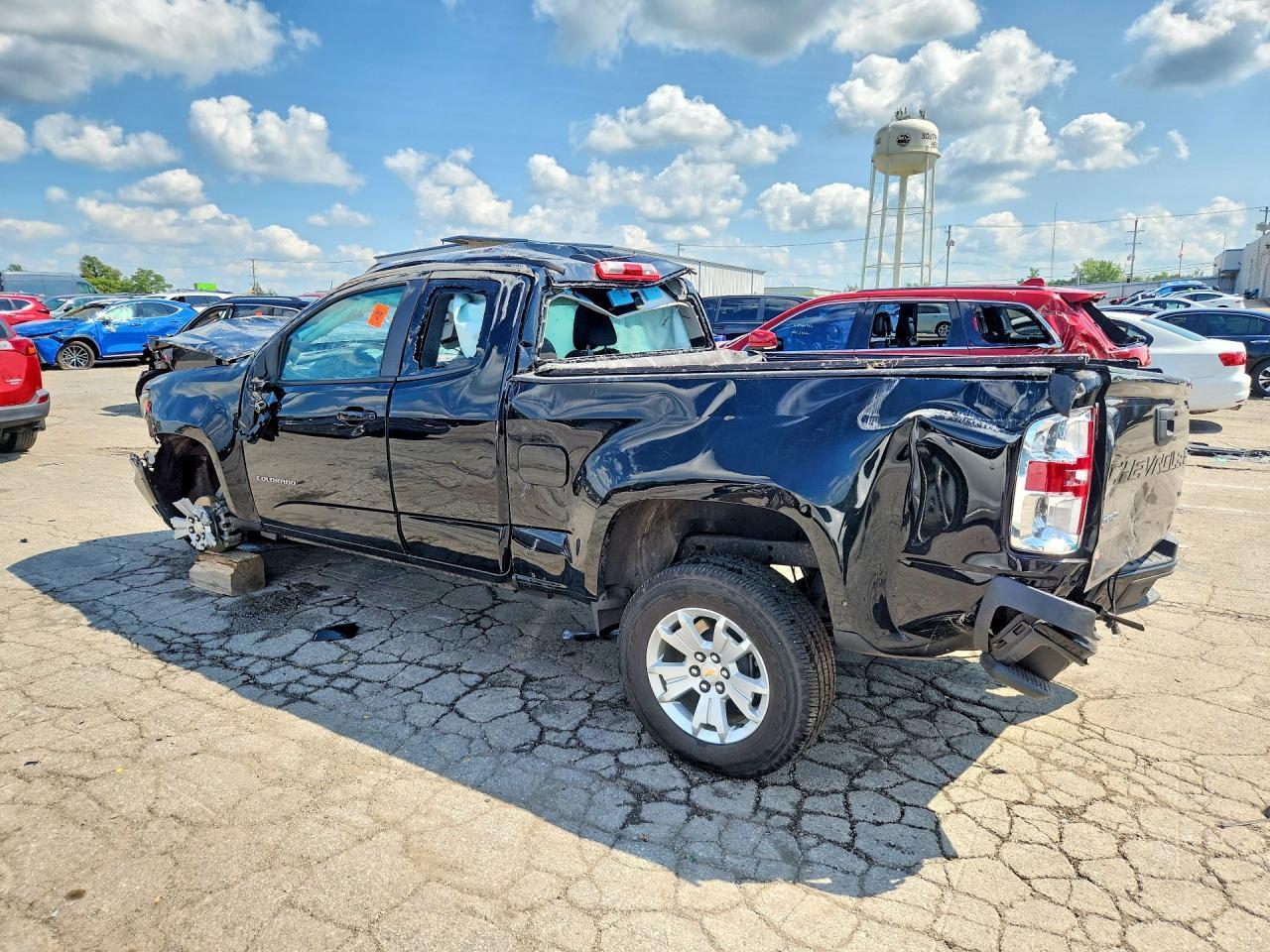 2022 Chevrolet Colorado Lt - Image 2