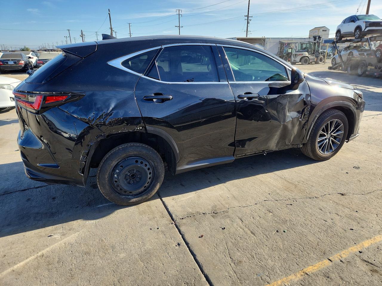 2024 Lexus Nx 250 Premium - Image 3