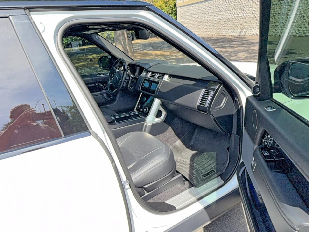 2019 Land Rover Range Rover Supercharged - Image 5