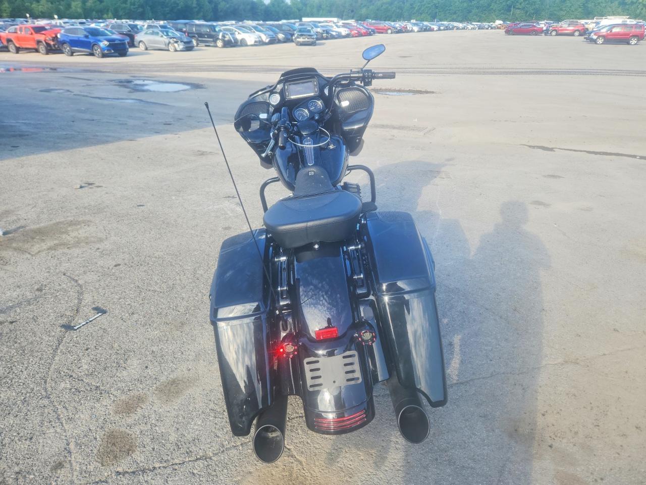 2018 Harley-Davidson Fltrxs Road Glide Special - Image 4