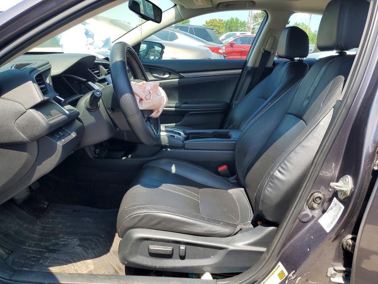2016 Honda Civic Touring - Image 7
