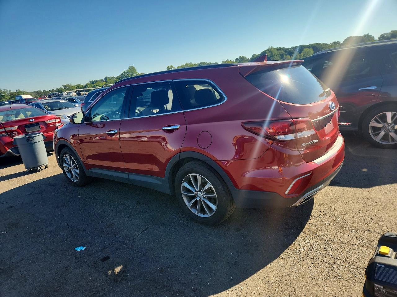 2017 Hyundai Santa Fe Se - Фото 2