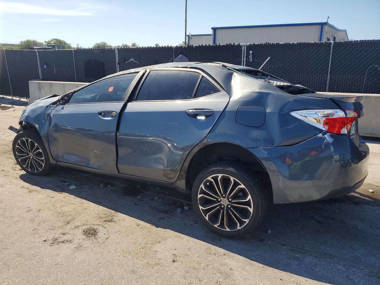 2015 Toyota Corolla S Plus - Фото 2