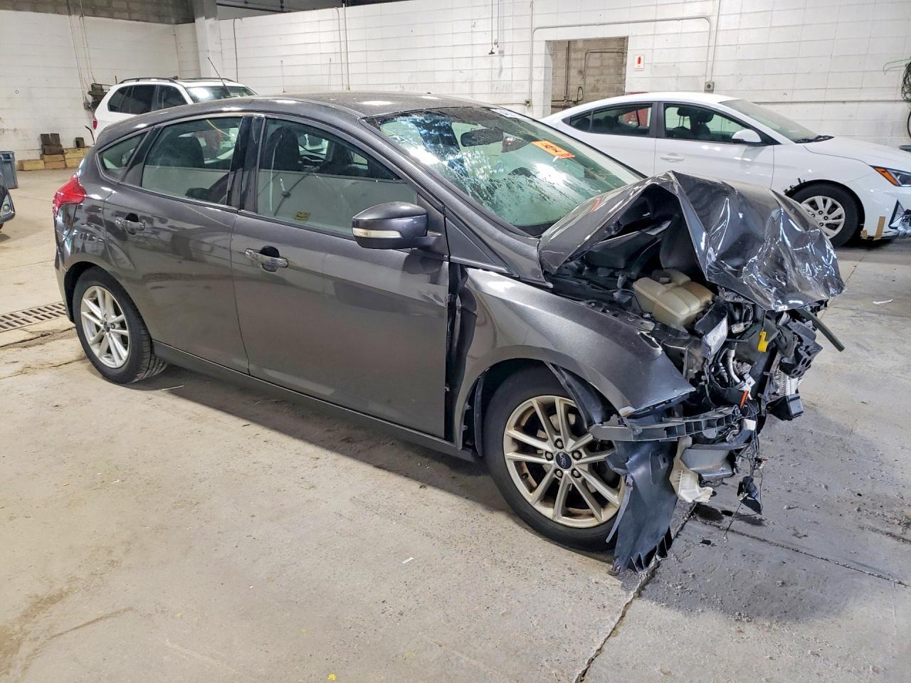 2016 Ford Focus Se - Фото 4
