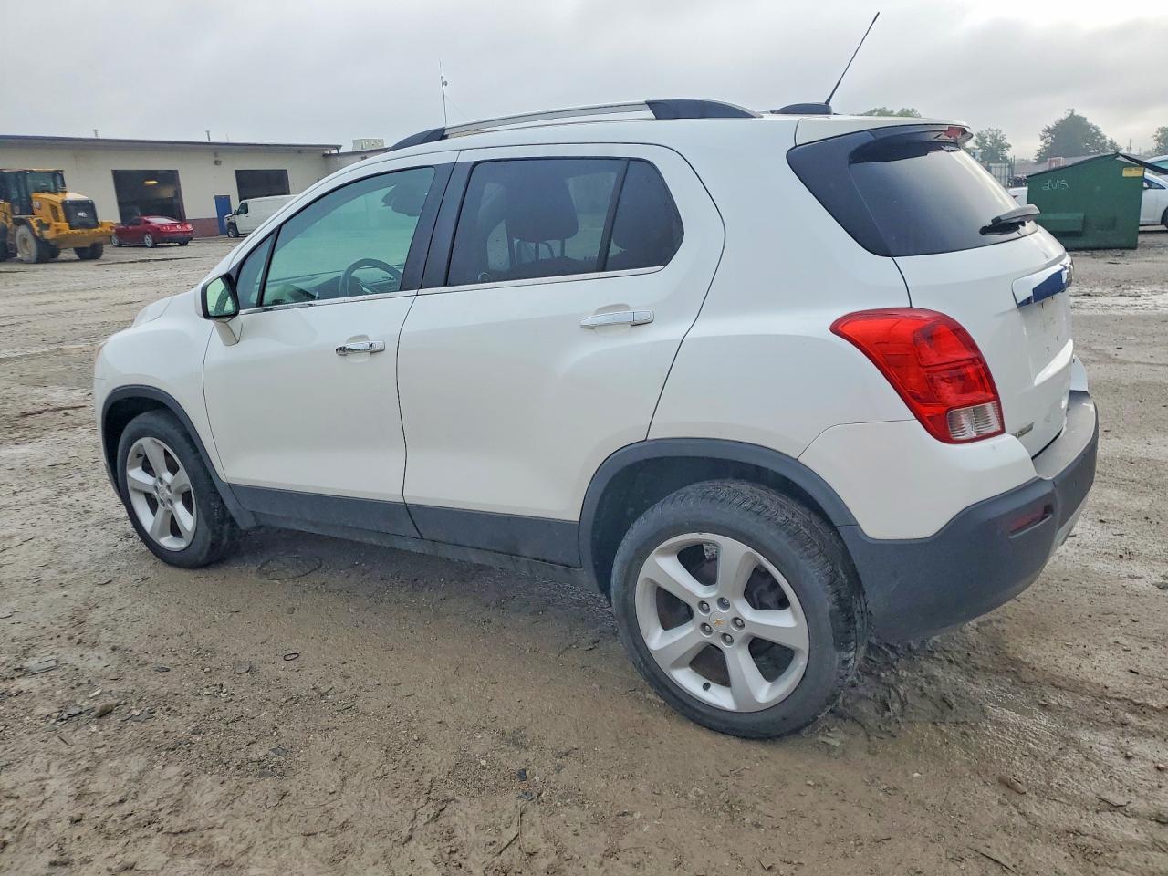 2015 Chevrolet Trax Ltz - Image 2