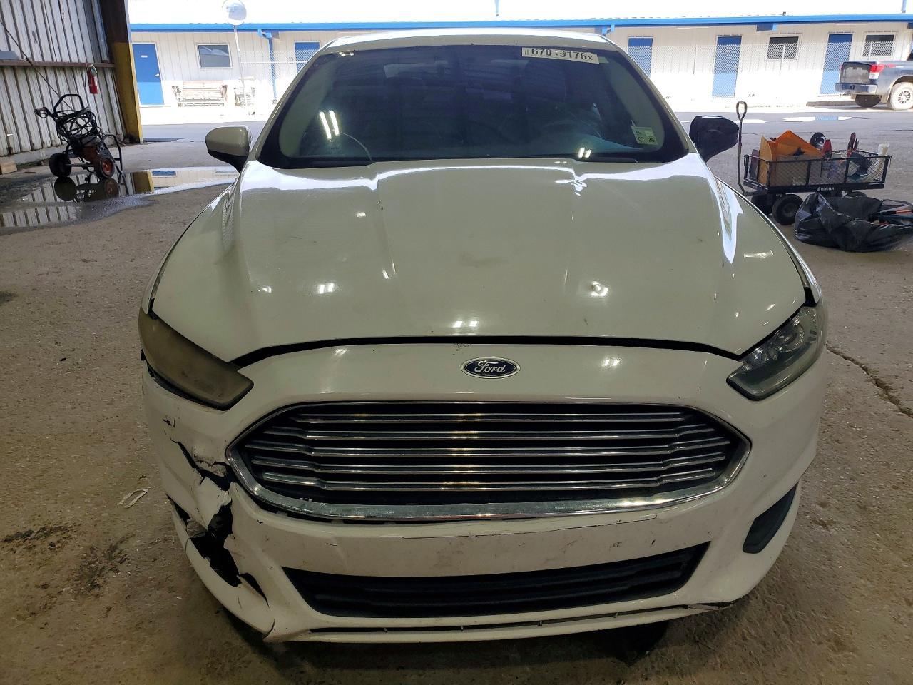 2016 Ford Fusion S - Фото 5